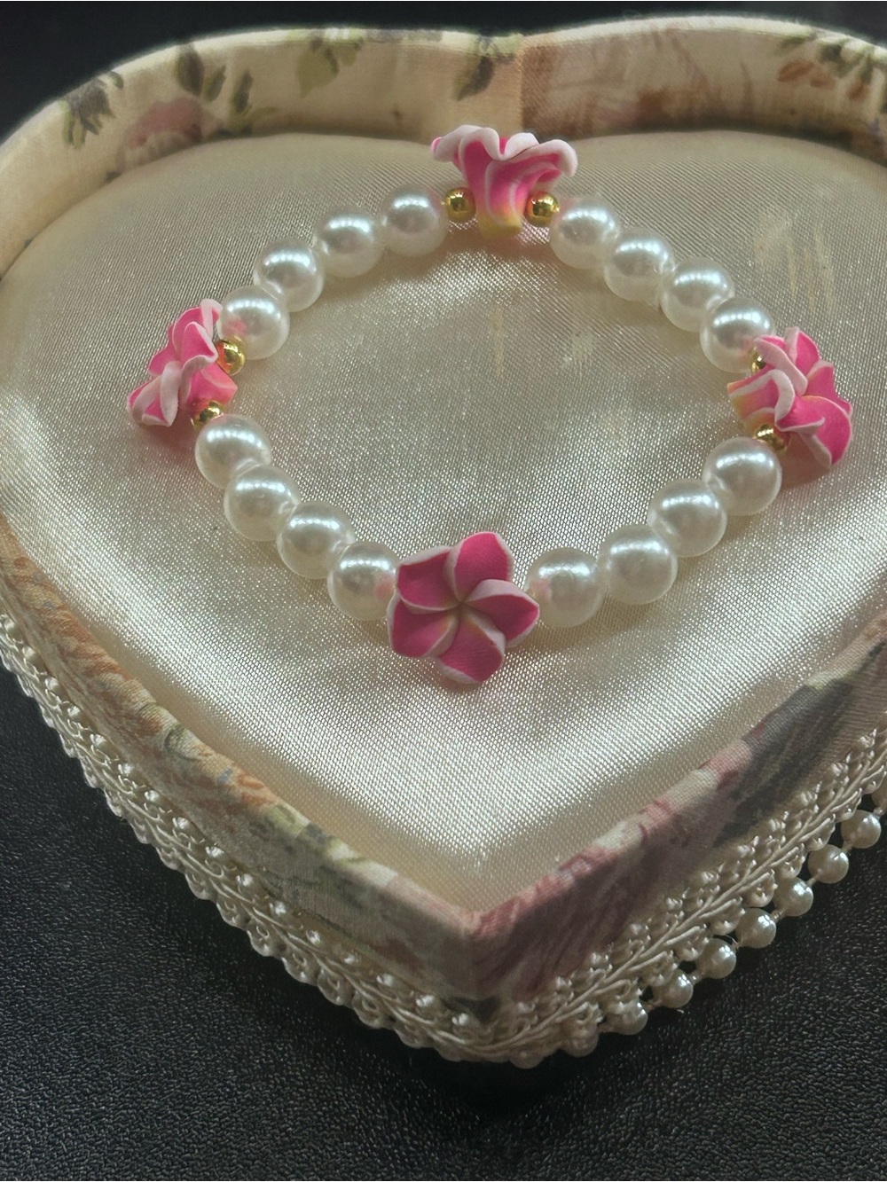 Cute summer flower bracelet